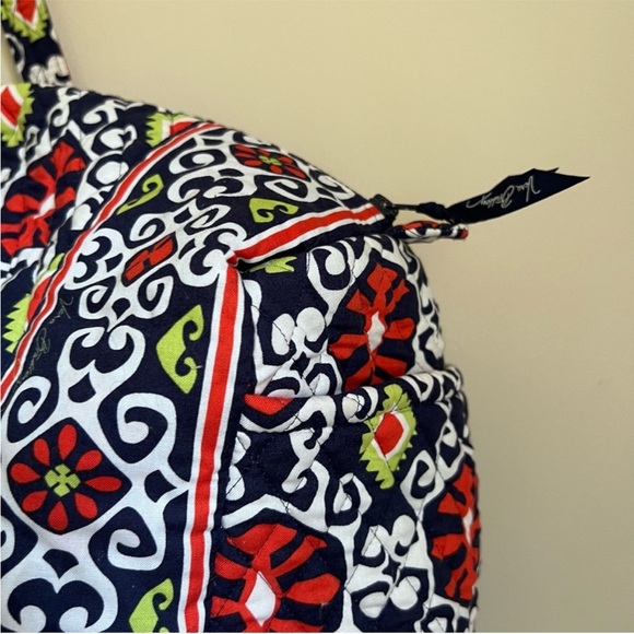 Large Vera Bradley duffel bag - Picture 3 of 8